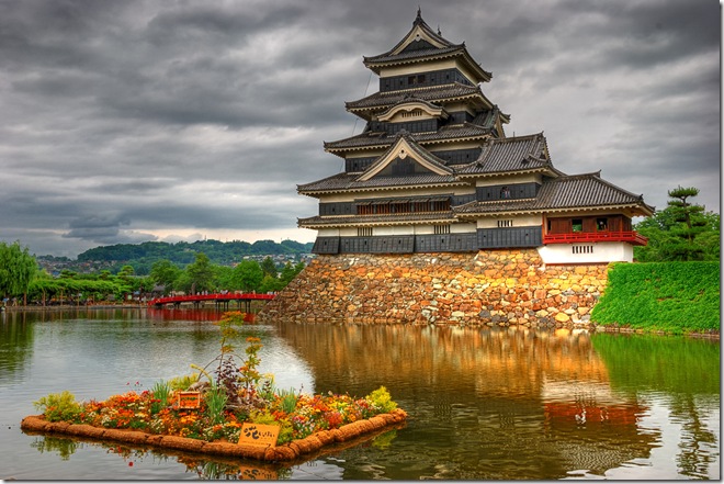 Guardingthetime thumb 52 Beautiful Examples  of HDR Photography